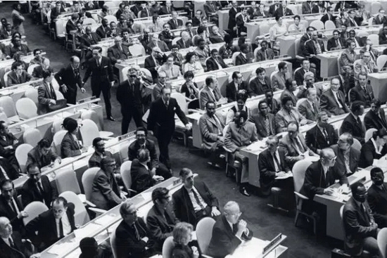 1971年台湾当局被驱逐出联合国蒋介石是什么反应?_手机新浪网 1971年台湾当局被驱逐出联合国蒋介石是什么反应?_手机新浪网