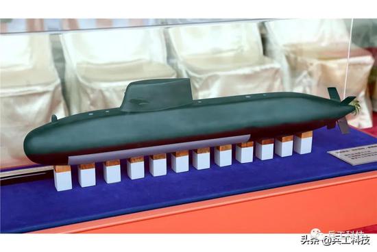 “台造潜艇”设计模型图
