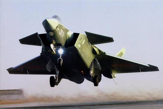 中国歼20的成功，使得巴基斯坦拥有一款隐身战斗机的梦想更进一步