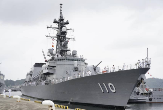 日本高波号驱逐舰中东巡航返回后 又派雾雨号接