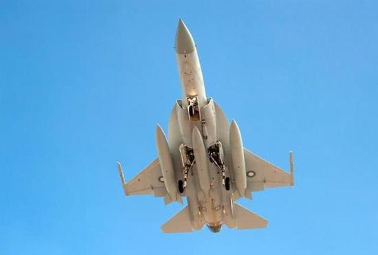 ����ս�����ǰͻ�˹̹�վ����м�������Ҳ��һ���Ƚ������˵�����ս����