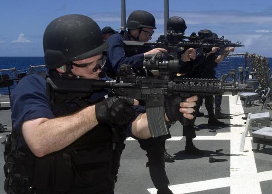 越南新型国产步枪形似当年对手的老枪还不如ak好用