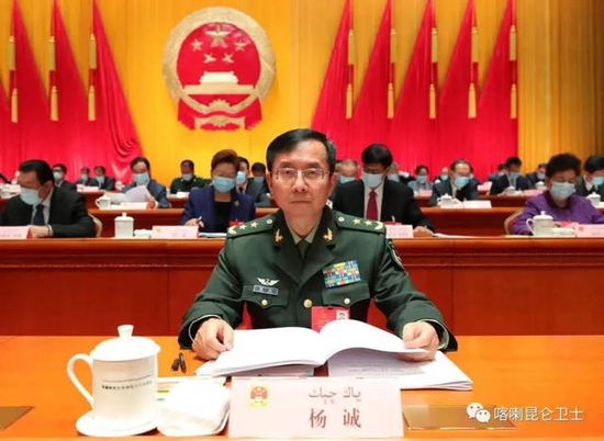 新任新疆军区司令员就位曾坐镇南疆出席两次大阅兵