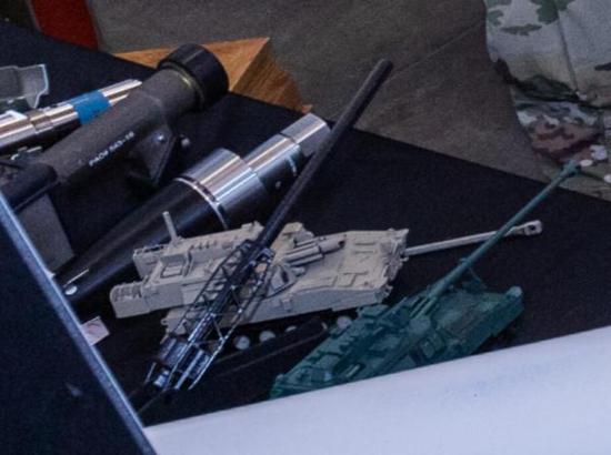 美军首次展示＂超级大炮＂方案 能击败中国东风