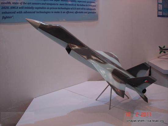 （AMCA整体外形参考了俄罗斯苏57和美军F22）