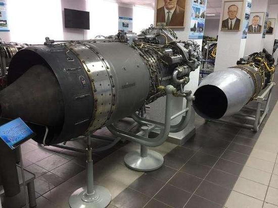 p700重型反舰导弹研制于上个世纪60年代末,由于红海军没有与美国抗衡