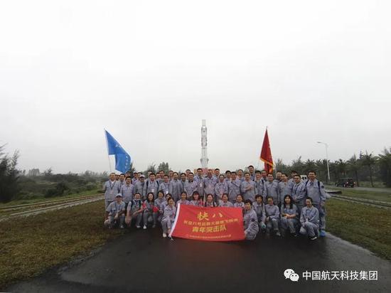 新型长征8火箭亮相 采用两级半构型捆绑2个助推