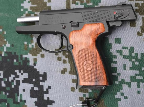 中国高级军官专用qsz11式为何被称为最丑手枪