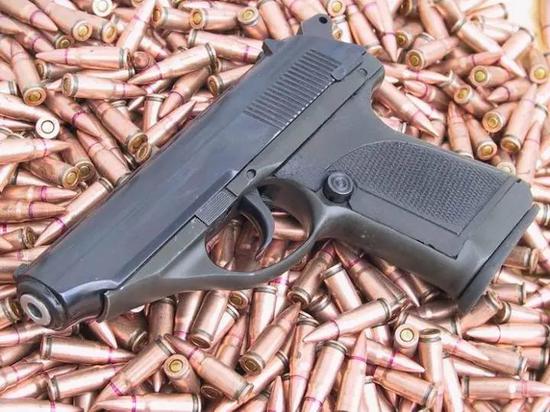 中国高级军官专用qsz11式为何被称为最丑手枪