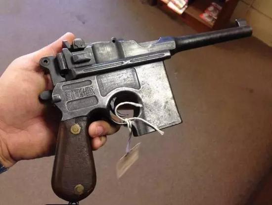 中国和俄伞兵都爱盒子炮巴西爆改成冲锋枪用到现在