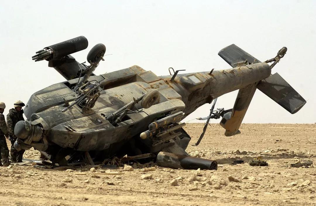 伊拉克战争期间坠毁的AH-64