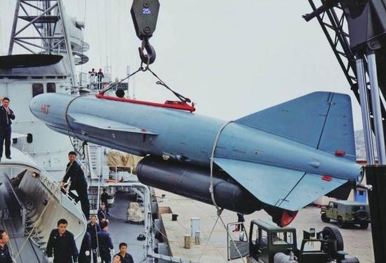 中国首枚反舰导弹采用最顶尖技术 为何从未命中靶船