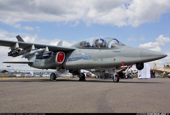 
	2014年范堡罗航展上“蝎子”攻击机展示武器挂载能力 
