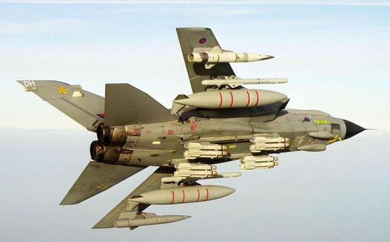 苏34设计早已过时中国无需仿制 歼16远比其更