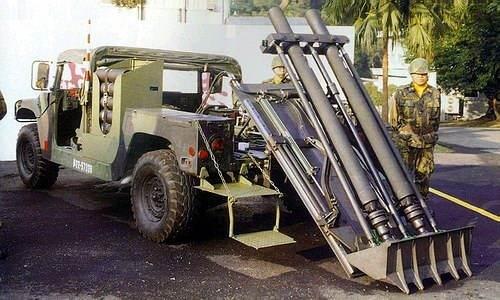 是96式主战坦克的125毫米大管子,04系列步战车上的100毫米低压滑膛炮