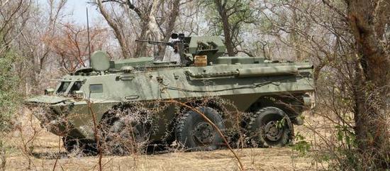 战场上的wz5511996年,又列装92a式的装甲运兵车,以降低成本为研发目的