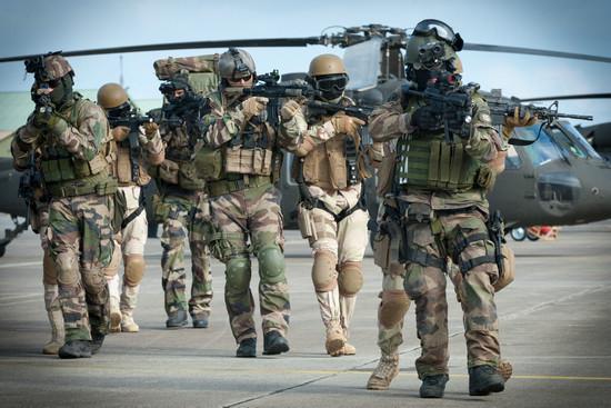 美国前特种兵披露击毙本拉登细节开枪2次头被打裂