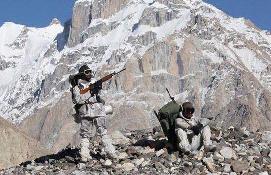 其中第5山地师部署在那加兰邦,直接威胁中国边防重镇察隅.