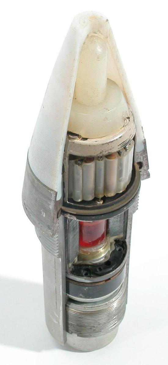 领邦仪器:电子部件(无线电引信)快速检测系统