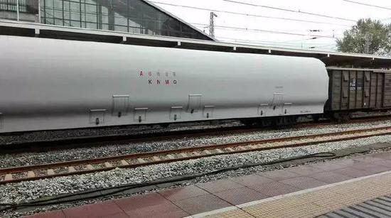 外媒认为这是中国的导弹列车车厢