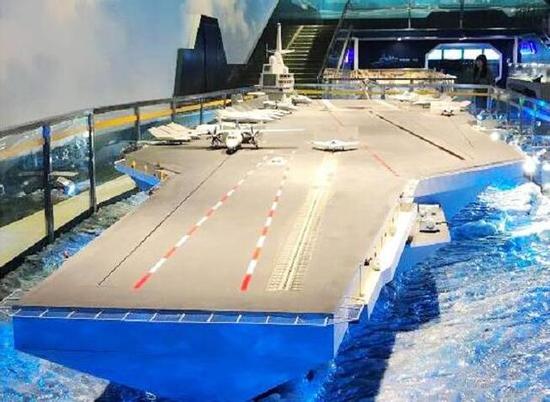 003型核动力航母模型