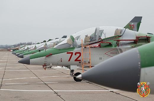 俄一备受推崇的明星战机再次坠毁|白俄罗斯|空军|雅克_新浪军事_新浪