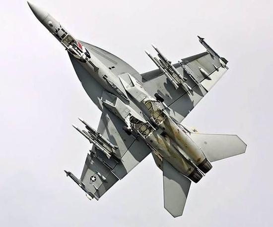 瑞典萨博的"海鹰狮"战机只是计划型号,不具备竞争力,米格-29k已直接排