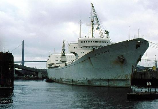 哈恩"号货轮问世的年代,不要说核动力巨轮了,就是普通的两万吨轮船