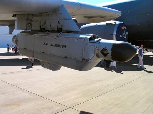 台军每次采购都是闹剧 多花6倍的钱却只买来翻新货|台军|空军|吊舱