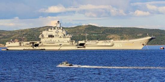 俄罗斯库兹涅佐夫号航母