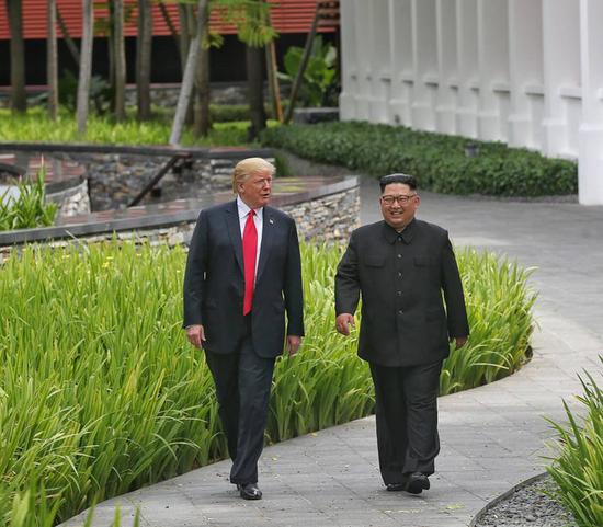 特朗普说收到金正恩来信称两人关系不错 未提及