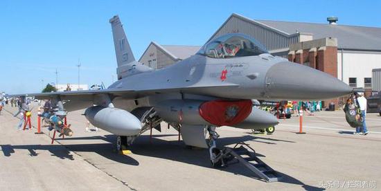 F-16的采购数量已达4604架