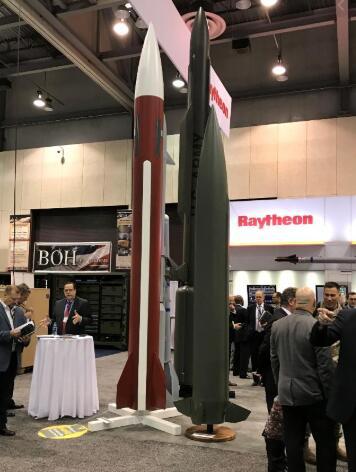 美军首次展示＂超级大炮＂方案 能击败中国东风