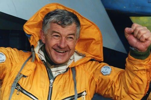 普加乔夫全名维克多·格奥尔基耶·普加乔夫,于1948年8月8日出生在