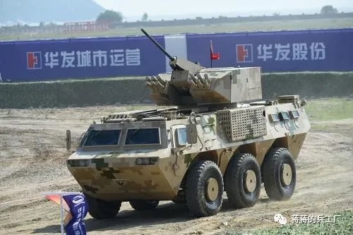 vn2的炮塔,vn2c跟他类似,就是加了机炮固定架vn2c型轮式防雷装甲车