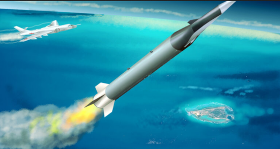 美媒：轰6携全球最大空射导弹亮相 对航母威胁极