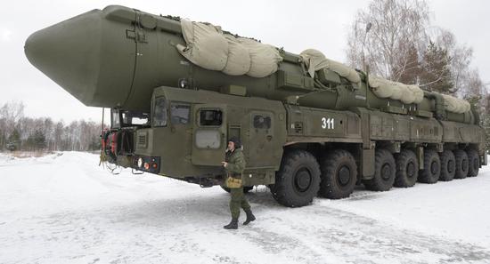 俄罗斯RS-24“雅尔斯”洲际导弹