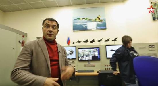 俄罗斯红星电视台的直播画面