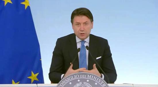 驰名双标:同样封城 纽约时报猛踩中国随后就赞意