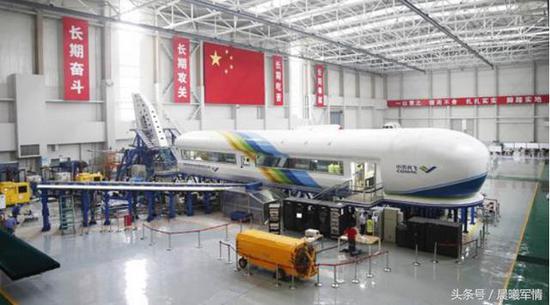 阿波罗飞船登月是造假？为何说中国从美国赠送的月壤中...