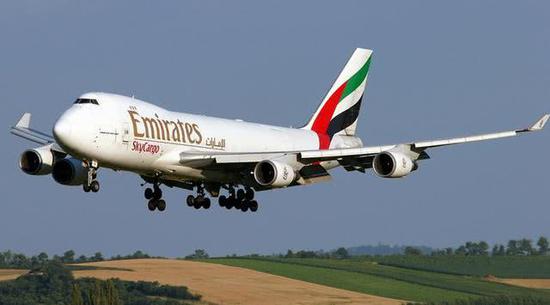 图为具备机鼻送货能力的阿联酋航空747货机，该机可谓混得风生水起。