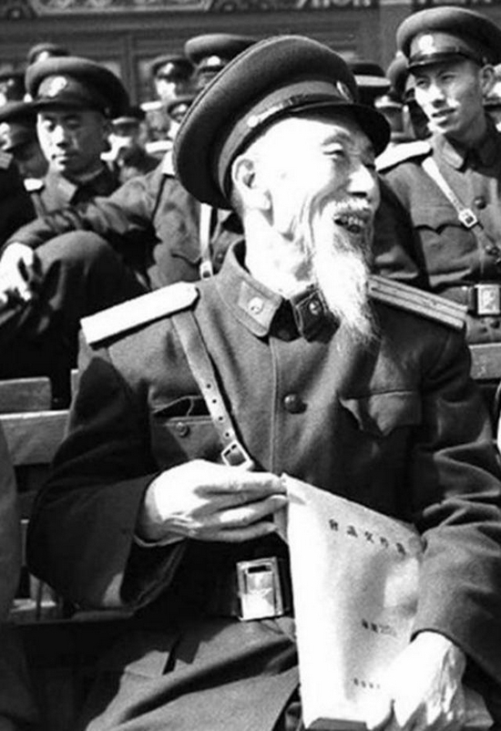 变成了大胡子男人却意外怀孕，两个男人的坚持，终于把...