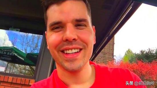 我国产航母即将服役 外国网友调侃:听说印度最