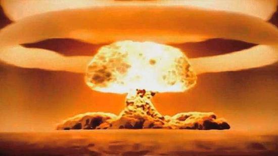 原子弹爆炸现场图片图片