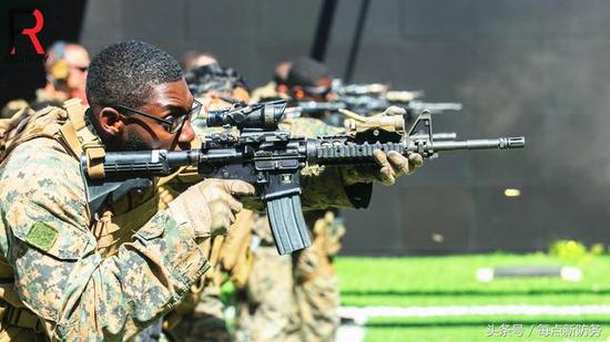 这款自动步枪是美国大兵标配中国早已闷声仿制多年