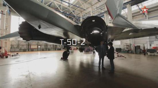 图片：T-50-2原型机装上“产品30”