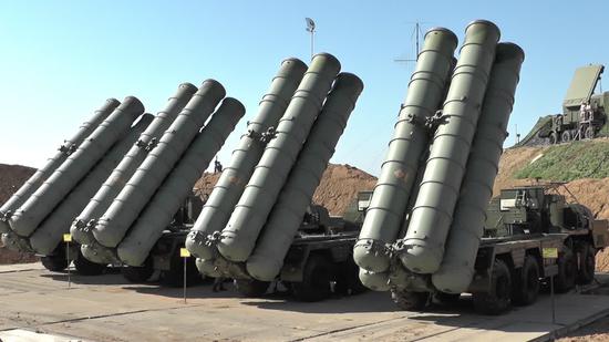 俄军S-400与铠甲-S防空系统首次在境外参加军演