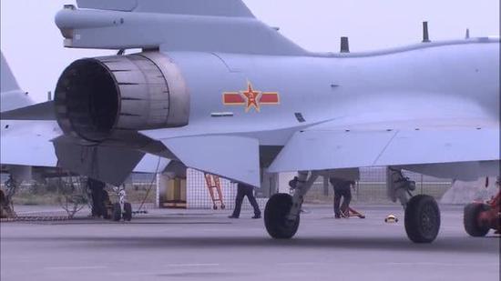 （成飞公众号发布的《复工者联盟》中的歼-10C战斗机）