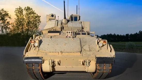美军新型m2a4步战车电池过热还产生毒气