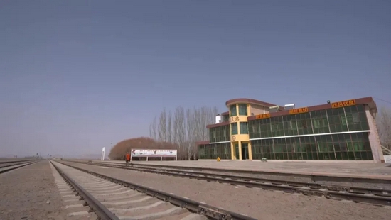 酒泉基地清绿铁路完成63年航天运输任务圆满退役